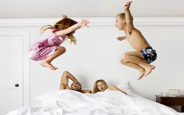 والدین جدی بگیرند/ رابطه جنسی والدین با وجود فرزندان در خانه 