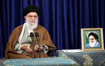 کاپشن‌ خارجی که با آن به کوه می‎رفتند!