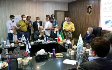 نوبخت در شهر گنبدهای فیروزه ای پیگیر طرح ها و پروژه های دولت تدبیر و امید/متروی بهارستان و اتصال آن به متروی اصفهان