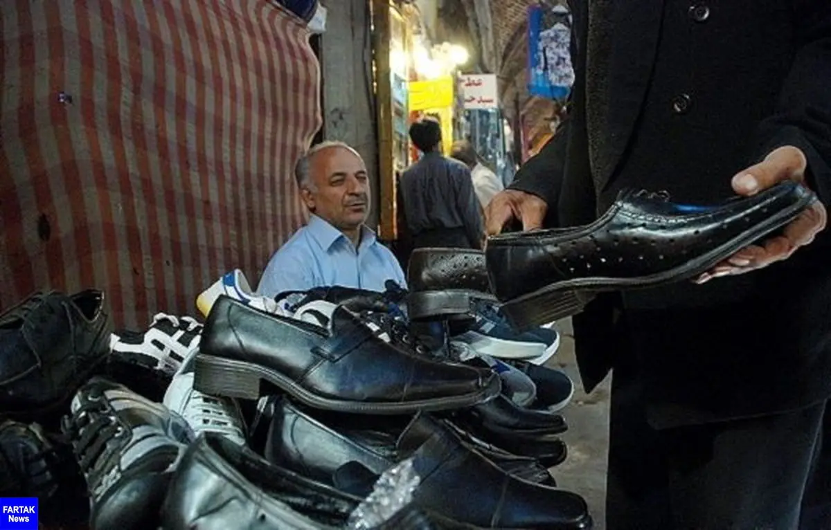 افتتاح پنجمین نمایشگاه کفش و صنایع وابسته در قم 