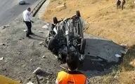 سقوط خودروی ۲۰۶ از پل آزادراه تهران - پردیس
