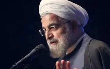 اعتراض‌های شدید به روحانی هنگام سخنرانی/ تهدید مجری برنامه