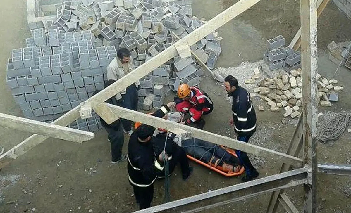  ریزش ساختمان حادثه آفرید/ مرد شیرازی زنده به گور شد+عکس 