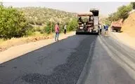 اجرای همزمان بهسازی و روکش آسفالت محورهای مواصلاتی استان با 11 اکیپ فعال