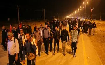 زائران اربعین ارز مورد نیاز خود را داخل کشور تهیه کنند