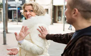 روش های برخورد با مزاحم خیابانی