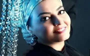 حجاب متفاوت آناهیتا همتی در یک نمایش