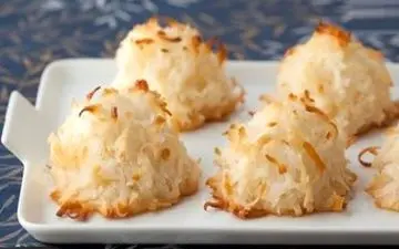 طرز تهیه شیرینی نارگیلی؛ خوشمزه و آسان