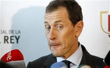 آنچه که بر سر رئال می آید، مرموز است