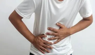 درد سمت راست شکم را نادیده نگیرید؛ شاید بدن‌تان دارد فریاد کمک می‌زند!