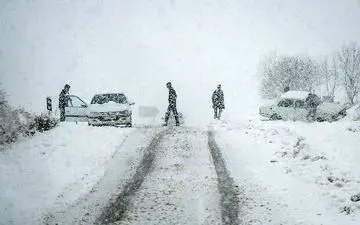 مسافران نوروزی تجهیزات زمستانی و زنجیر چرخ به همراه داشته باشند
