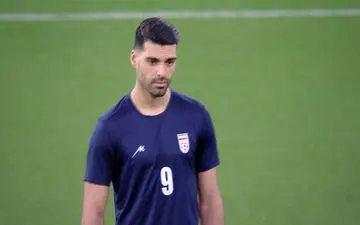 گرم کردن بازیکنان تیم ملی در زمین چمن ورزشگاه الثمامه | فیلم