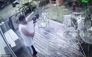 غافلگیر شدن دزد توسط صاحبخانه!