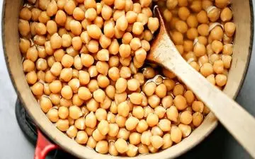 با این راهکار ساده از شر نفخ حبوبات خلاص شوید!