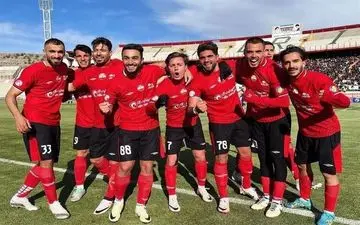 پیروزی کم دردسر تراکتور مقابل استقلال خوزستان 