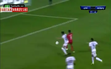 صحنه مشکوک به پنالتی برای پرسپولیس در محوطه جریمه نساجی"