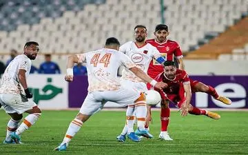 پرسپولیس یکی از خط تیره‌های جدول را پاک می‌کند؟/ نبرد بالانشین‌ها برای ماندن در کورس 