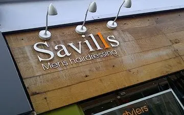 تابلو مغازه ارزان اما اثرگذار؛ راهنمای کسب‌وکارهای نوپا