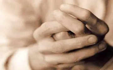 شکستن قولنج انگشتان موجب آرتروز نمی شود
