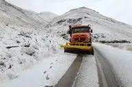 اجرای بیش از ۱۴ هزار کیلومتر‌باند عملیات نگهداری زمستانی در محورهای مواصلاتی استان کرمانشاه



