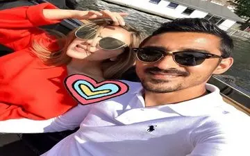 سلفی رضا قوچان‌نژاد به همراه همسرش؛‌سروین بیات (عکس)