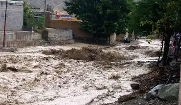 سیل راه ارتباطی ۱۵ روستای مارگون را مسدود کرد/زندگی مردم دو روستا مختل شد 