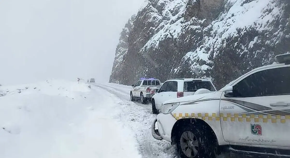 اعلام محدودیت‌های ترافیکی به‌دلیل برف و لغزندگی جاده‌ها در ۲۱ آذر