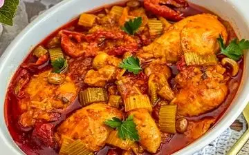 طرز تهیه خوراک کرفس و مرغ رژیمی؛ غذای سالم و خوشمزه برای تناسب اندام