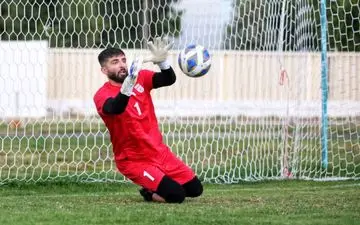 گلر استقلال: باید امسال این طلسم را بشکنیم