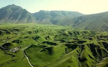 زیبایی منحصر به فرد دشت سوسن|دشت سوسن قطعه‌ای از بهشت در ایذه + عکس
