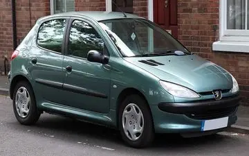 قیمت پژو 206 پایین آمد