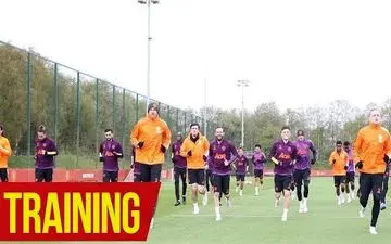 تمرینات آماده سازی بازیکنان منچستریونایتد + فیلم