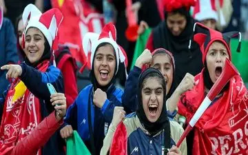 تمجید روسای FIFA و AFC از حضور بانوان در ورزشگاه آزادی