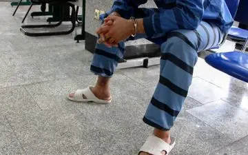 سرقت گوشی همراه از زنان راننده پشت چراغ قرمز

