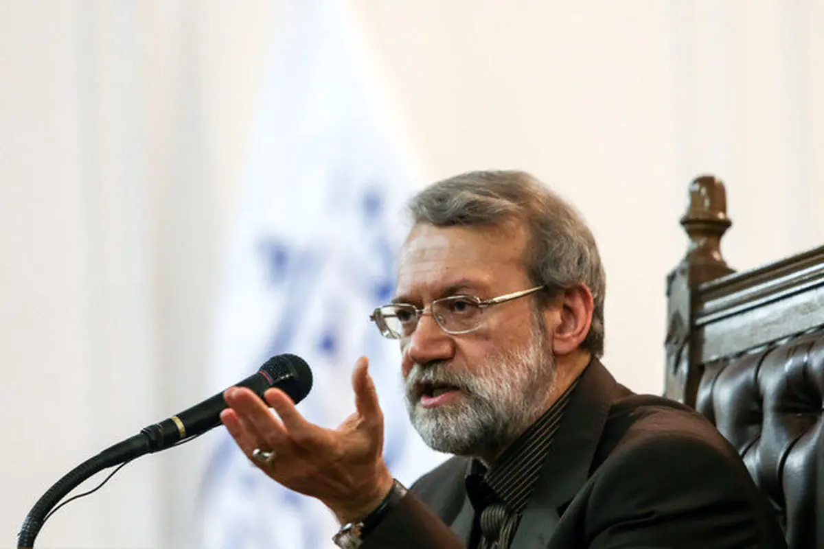 علی لاریجانی: پول پخش‌کردن بین مردم سیاست سیاستمدار صادق نیست