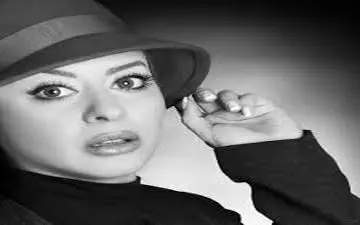 تیپ و میکاپ نامتعارف زهرا اویسی