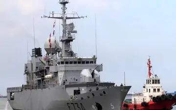 ناو جنگی فرانسوی در اقدامی نادر از تنگه تایوان عبور کرد