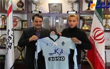 حمایت افغانی ها از ستاره تیمشان در دیدار پیکان-سپاهان