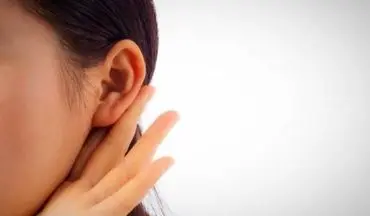بوی بد پشت گوش به چه علت است؟
