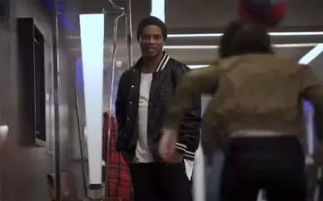  ویدئویی از پا به توپ شدن سلطان فوتبال در زندان!