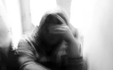  تلخ‌ترین تجربه یک مادر: از طرد شدن توسط خانواده تا آغوش سرد خیابان