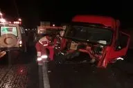 تصادف هولناک در محور سربیشه - بیرجند؛ ۱۳ نفر راهی بیمارستان شدند
