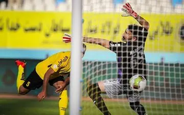  لیگ برتر فوتبال|برتری یک نیمه‌ای سپاهان مقابل فولاد و تساوی در دیدار صنعت نفت - پیکان