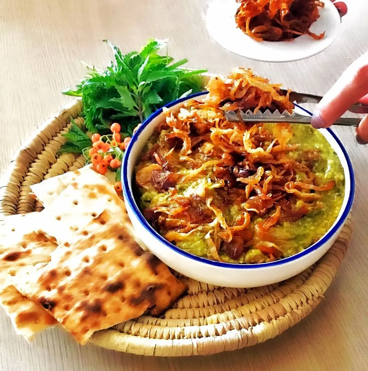 آش سنتی شیراز | طرز تهیه آش سبزی شیرازی