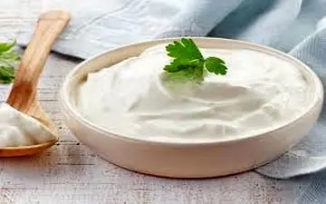 بهترین زمان خوردن ماست چه موقع است؟ صبح؟ شب؟ با معده خالی؟