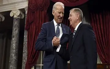 سناتور آمریکایی: ایران نباید غنی‌سازی داشته باشد؛ بایدن تحریم‌ها را برندارد