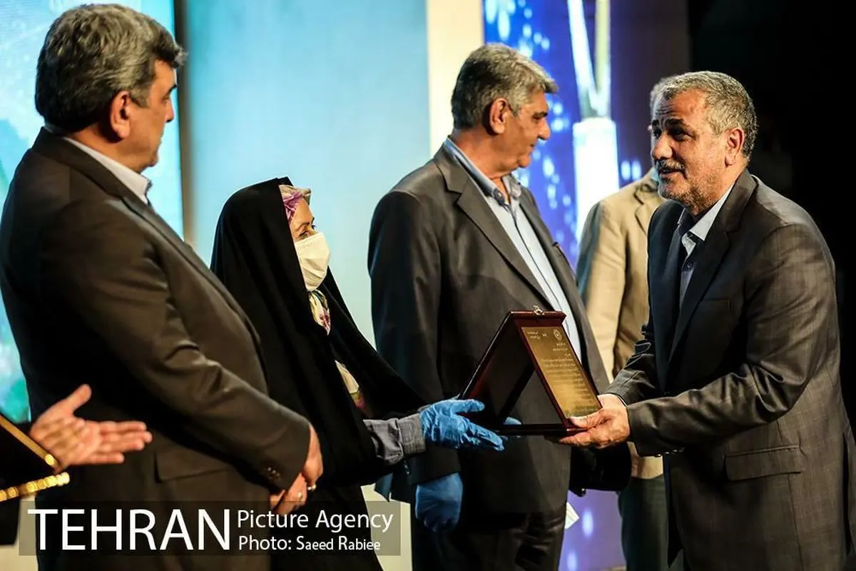  مجتبی یزدانی به عنوان"مدیر برتر شهر ارتباطی تهران "انتخاب شد