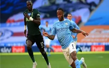 تلاش منچسترسیتی برای حفظ استرلینگ 
