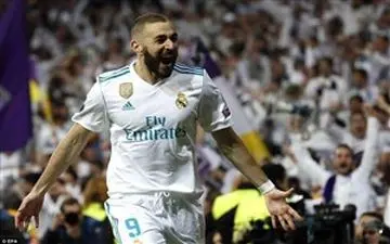  بنزما: رفتار هواداران با من عادلانه نیست