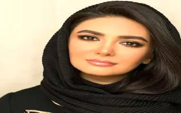 حجاب نامتعارف لیندا کیانی در حال بازدید از موزه/دستمال‌سر لیندا جنجالی شد!+تصاویر